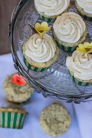 Lemon Poppy Seed Cupcakes with Vanilla Bean Buttercream