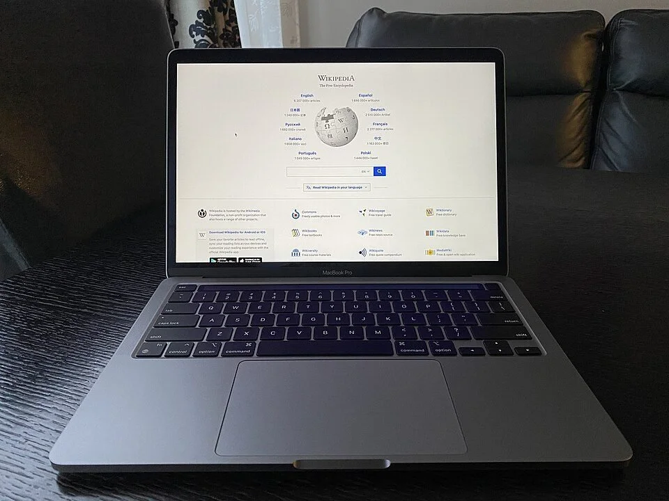 MacBook Pro 13" (2016-2017, Touch Bar, A1708)