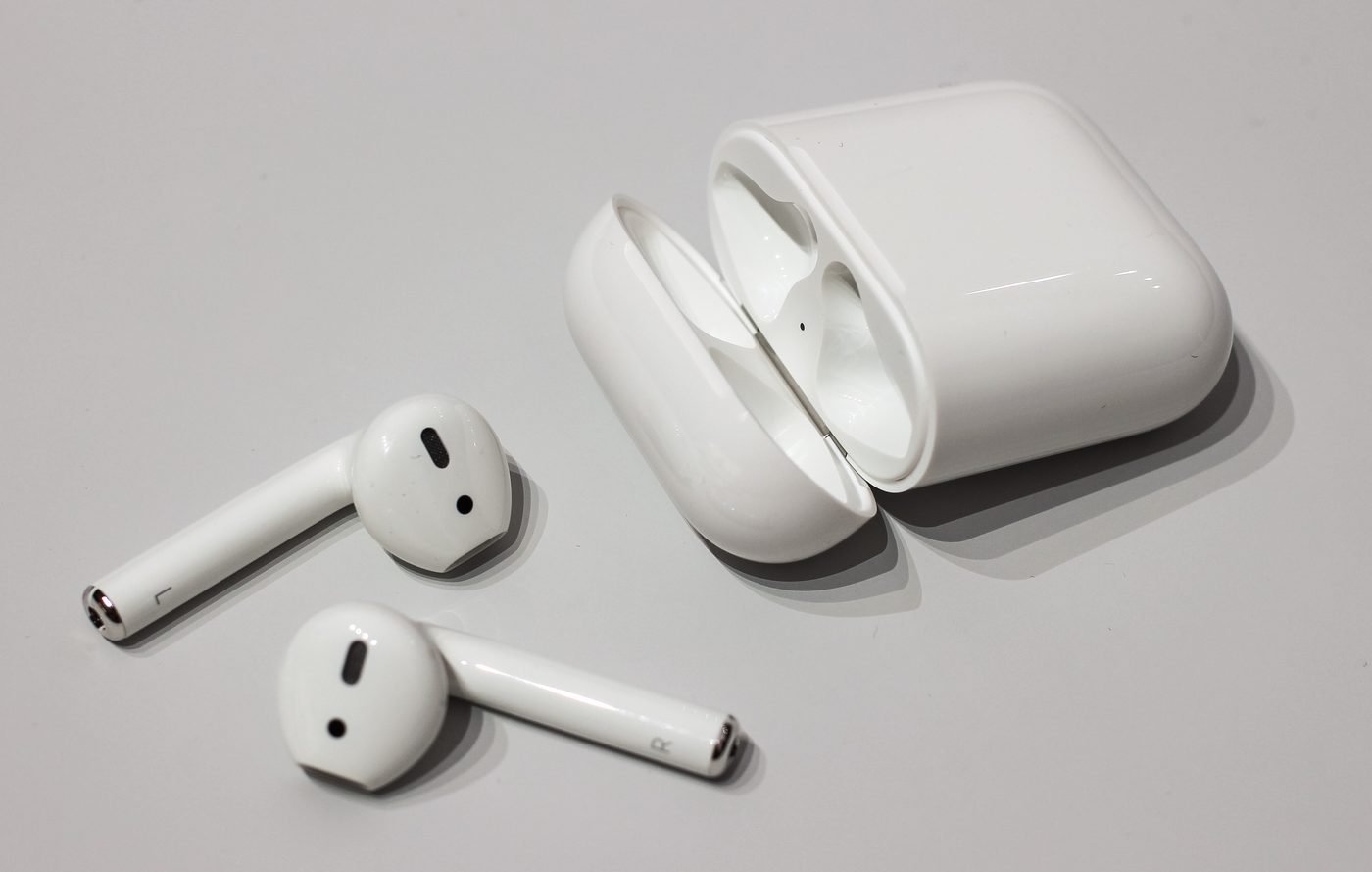 AirPods (2nd Gen)