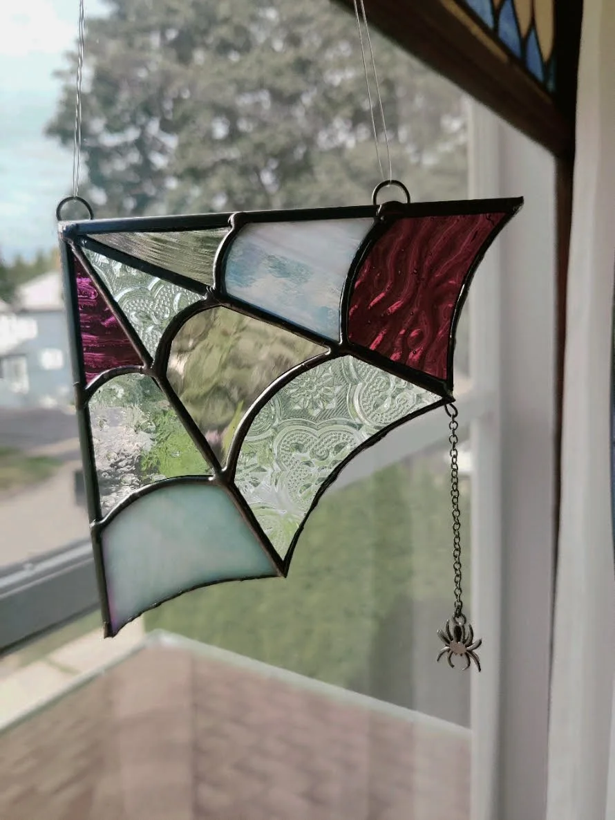 Workshop - October Session 2 : Spiderweb Corner Hanger