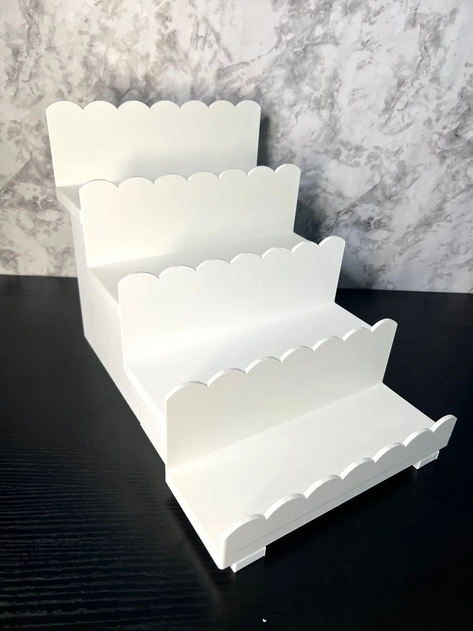 Scalloped Cookie Display Stand