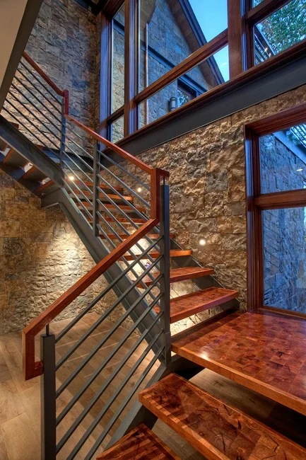 Woodrun1-43_stairway.webp