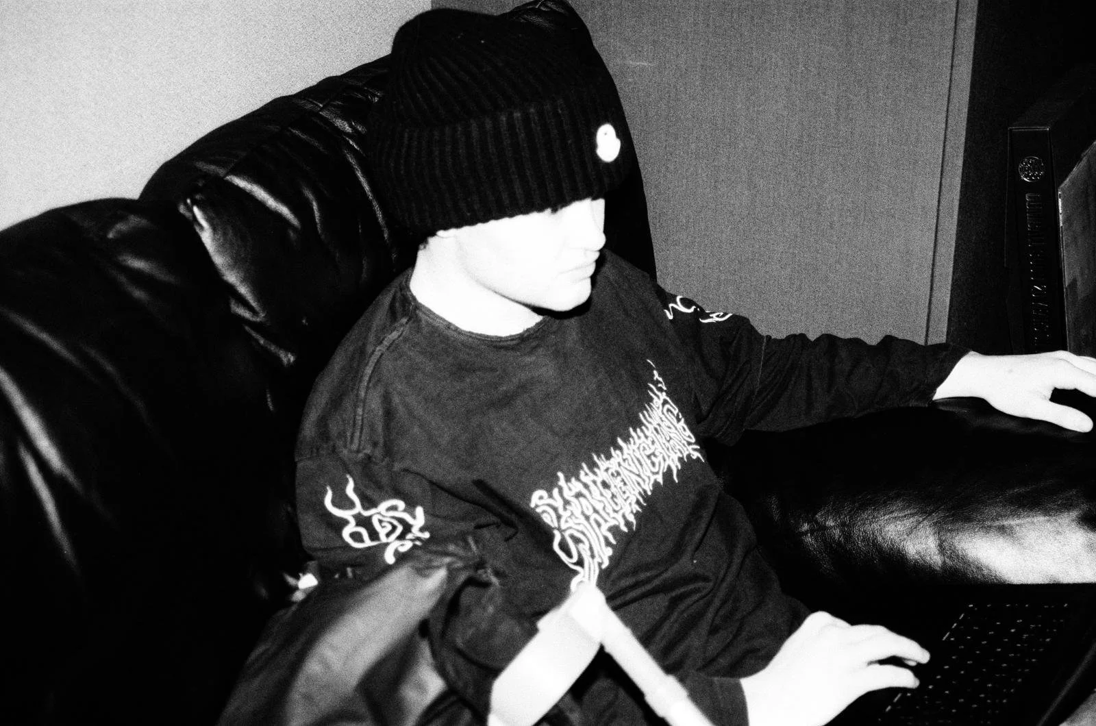 RAFFERTY is building a genre-bending “new nostalgia”