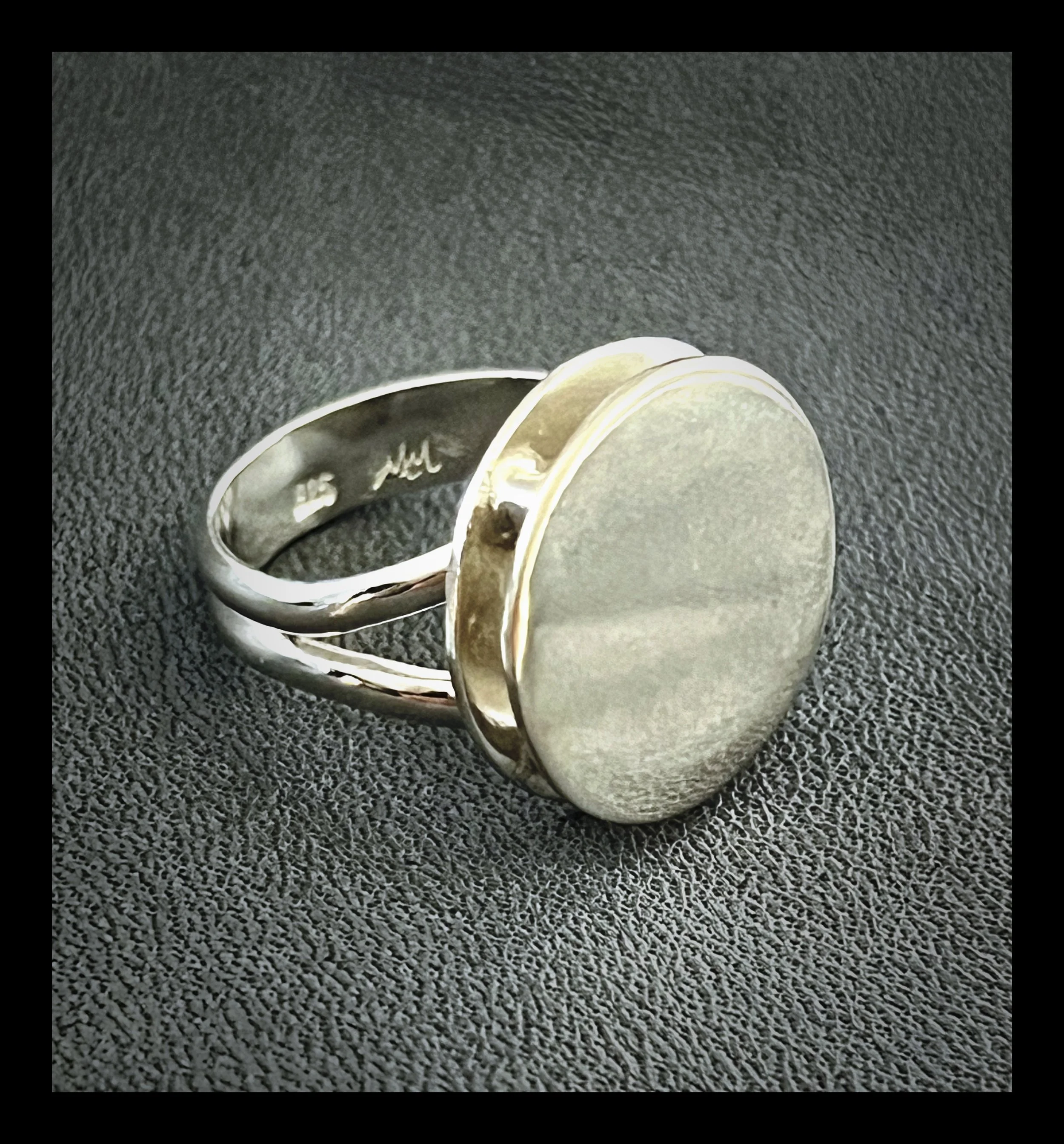 Stacked disc ring