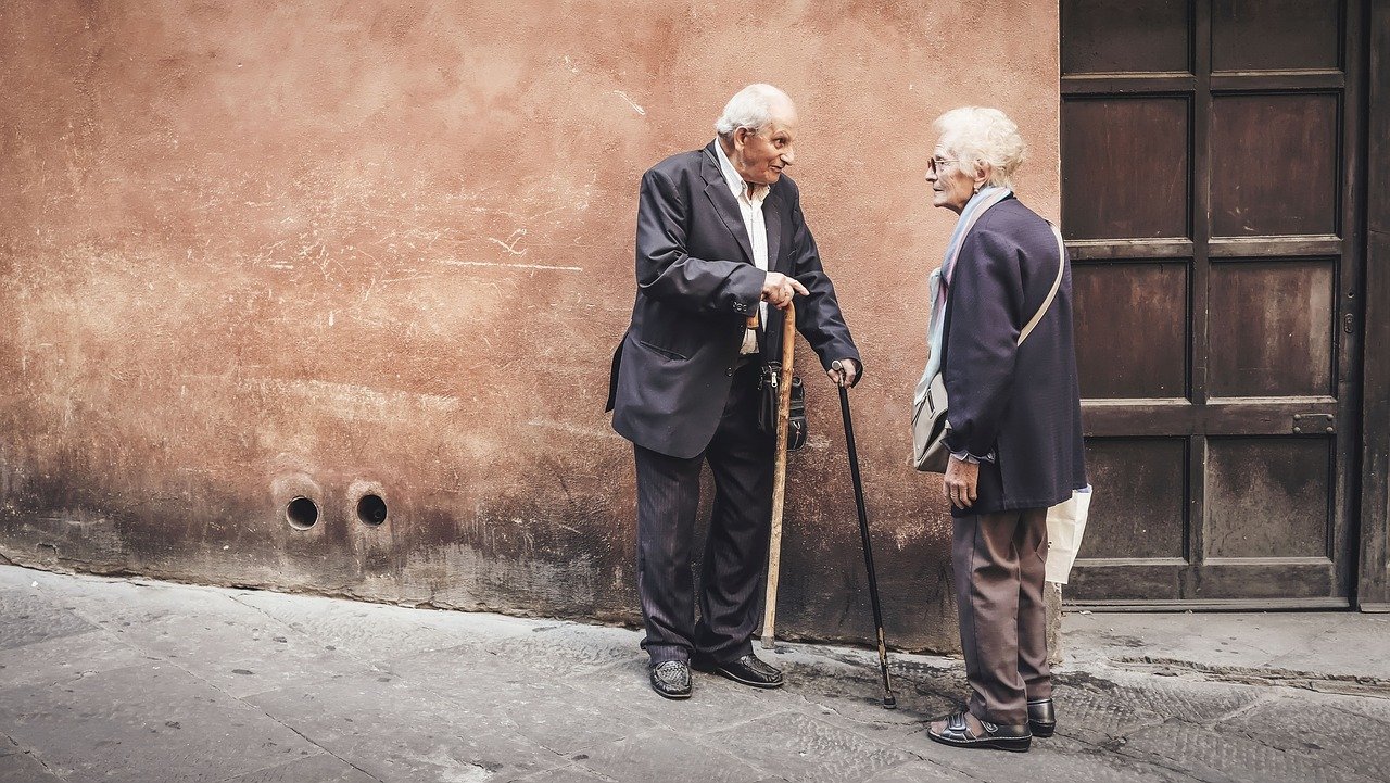 healthy communication - make eye contact