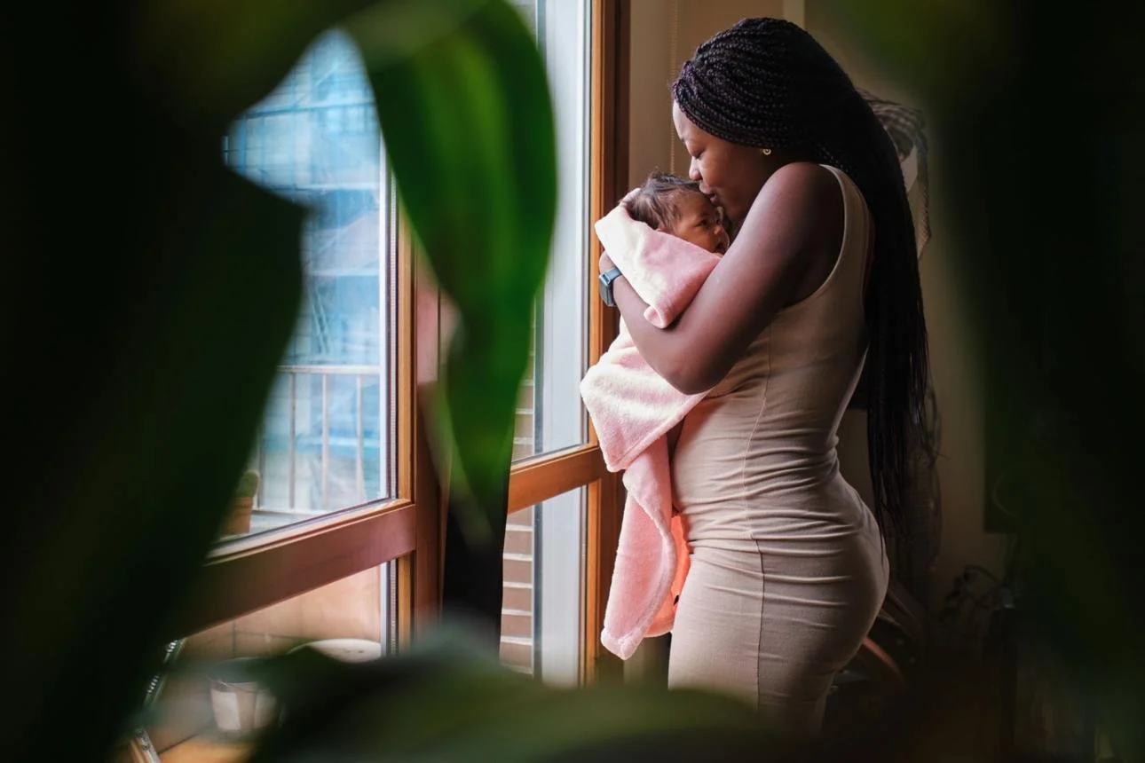 Intrusive Thoughts After Having a Baby: When Should I Be Concerned?