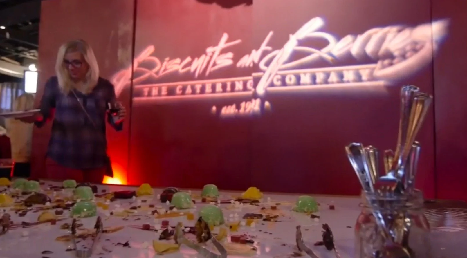 A Culinary Experience Like No Other: Live Nitrogen Desserts by Biscuits and Berries
