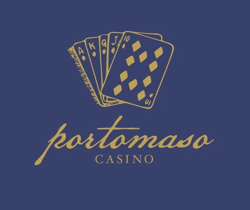 Logo for Portamoso Casino featuring a drawing of playing cards and the casino name in elegant script.