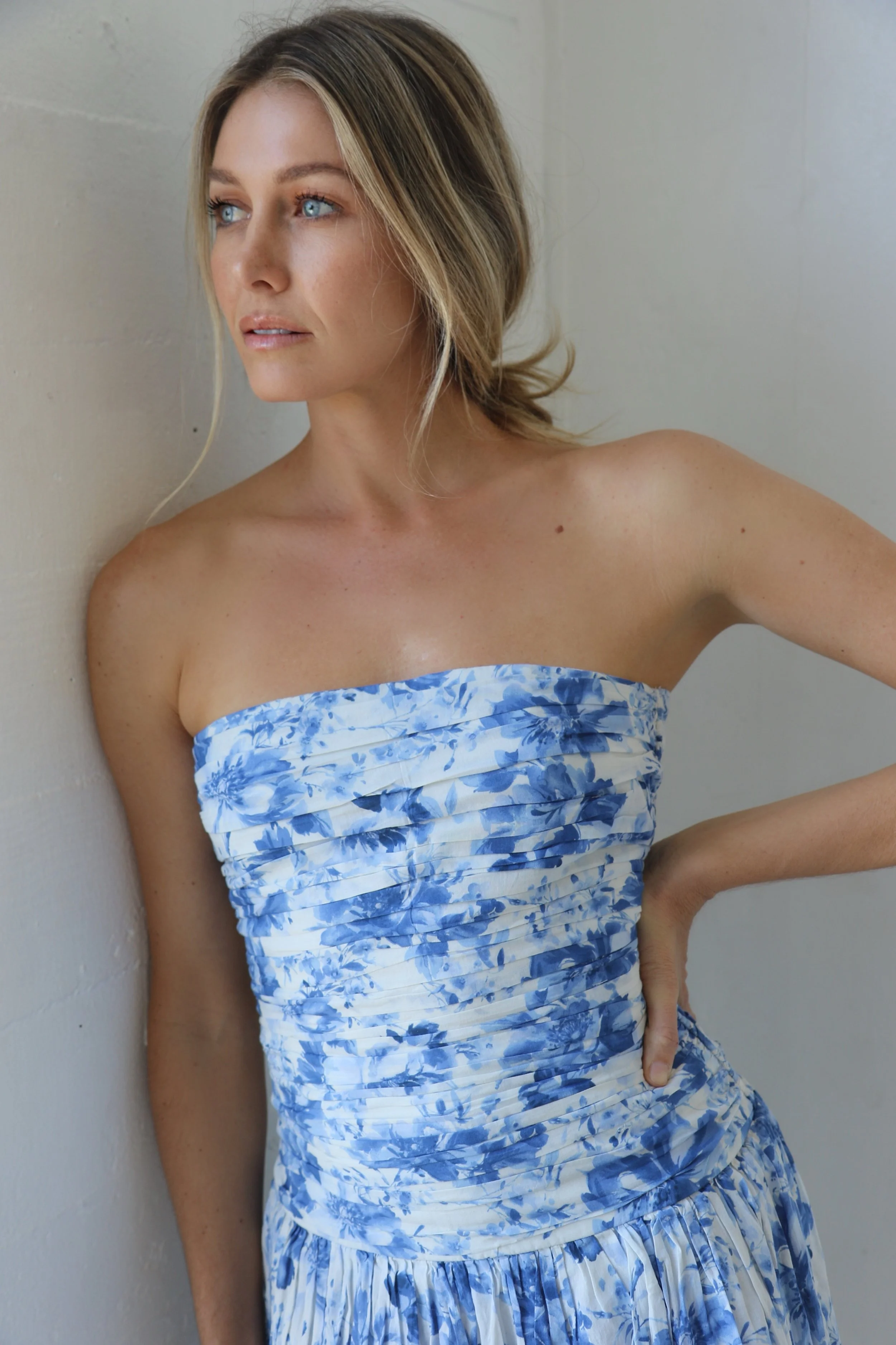 DRESS1.JPG