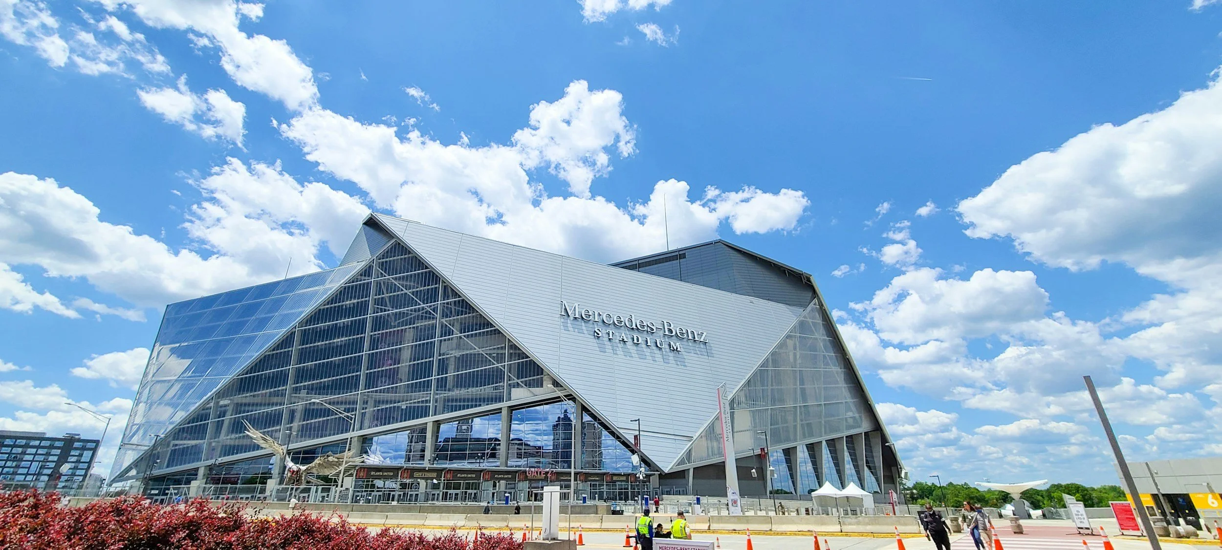 Private NFL football shuttle transportation to Atlanta Falcons games and Mercedes-Benz Stadium in Atlanta Georgia.