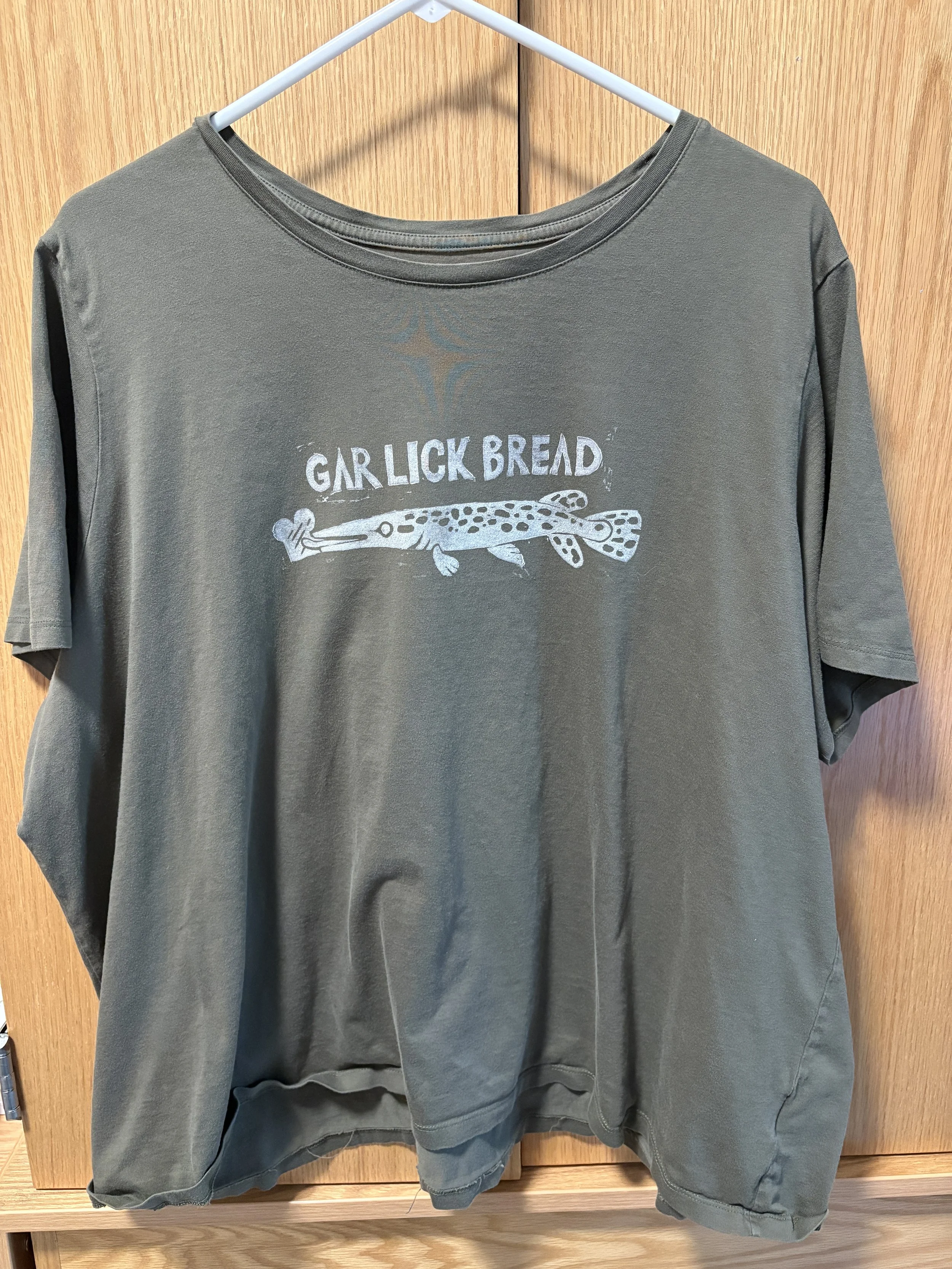 Gar Lick Bread Tee.JPG