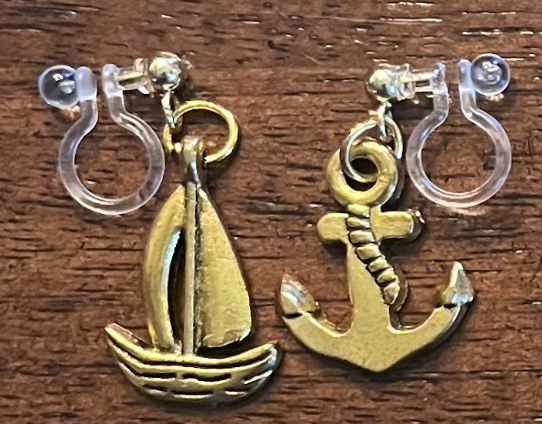 SEVEN SEAS GOLDEN PAIRS