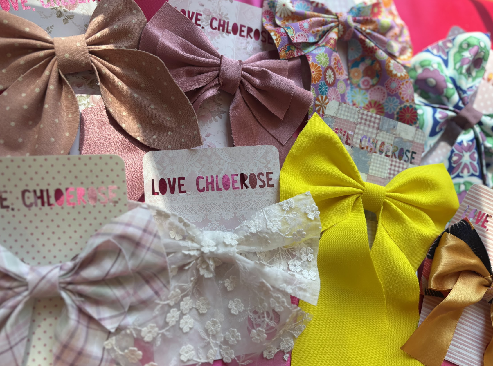 SWALLOWTAIL BOWS