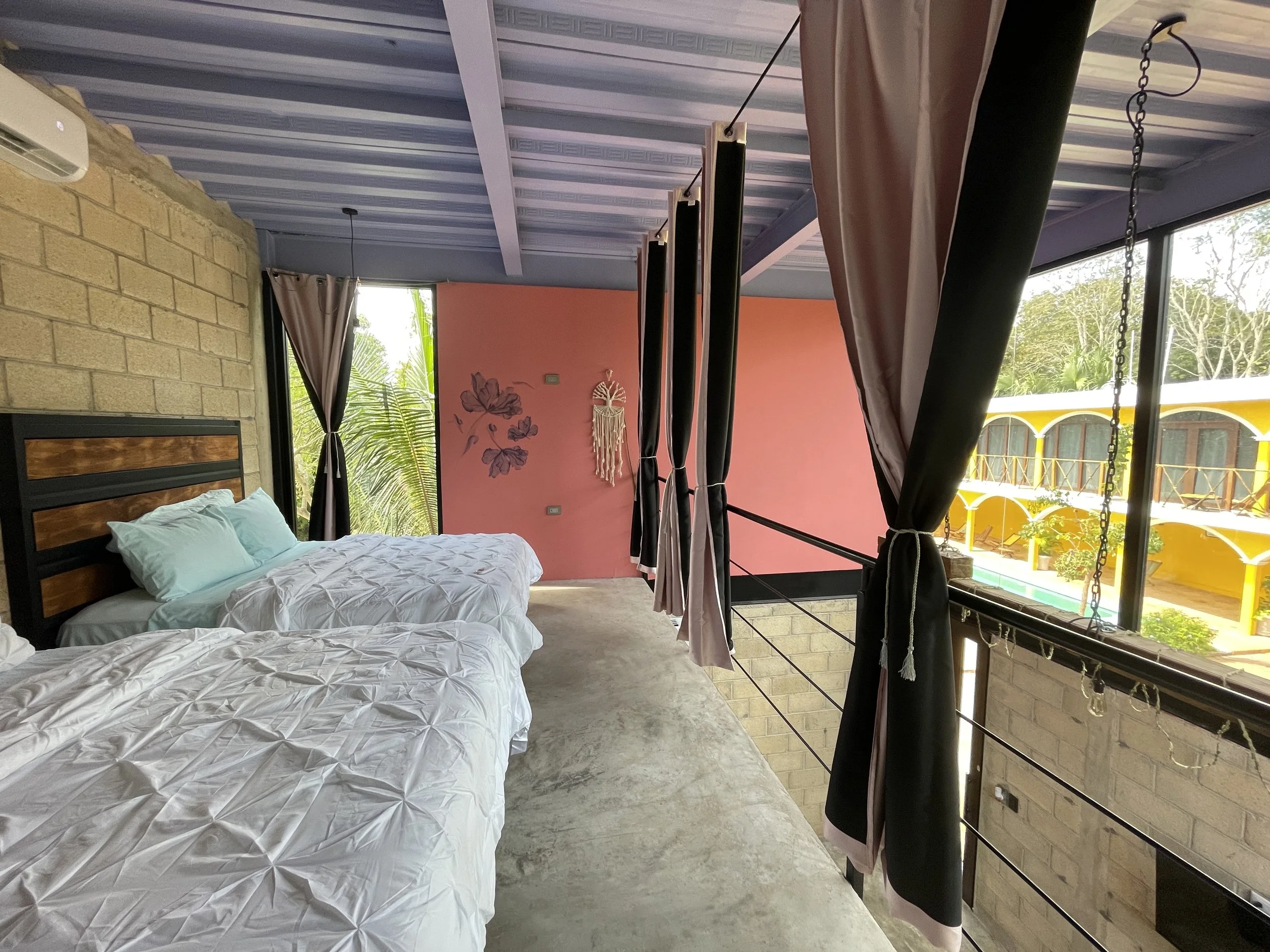 LOFT FAMILIAR