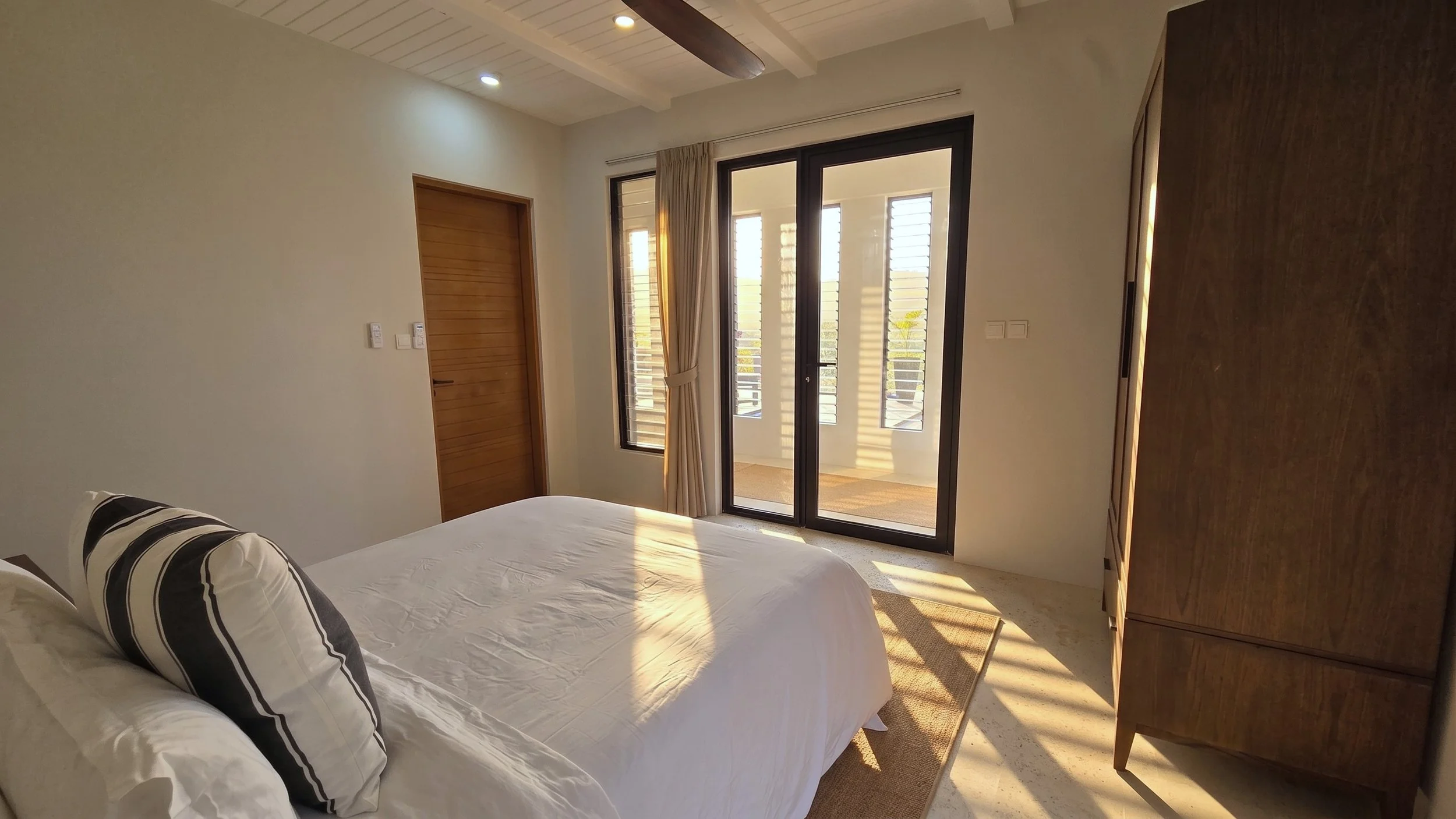 knox bedroom 1.jpg