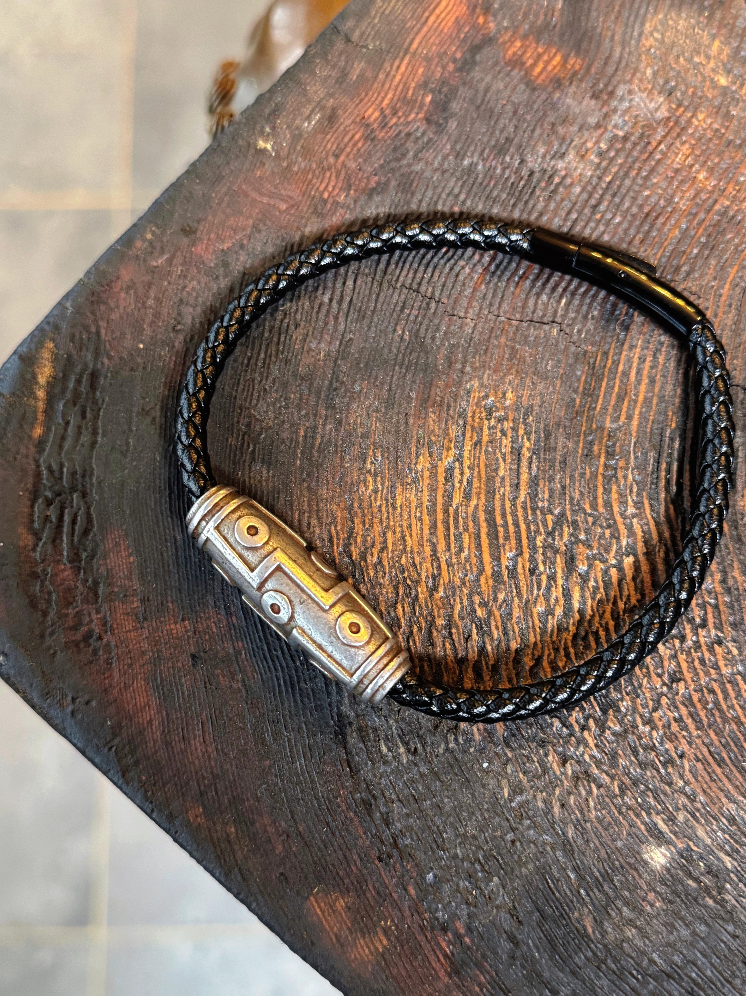 Dzi Bead Bracelet Catarinite