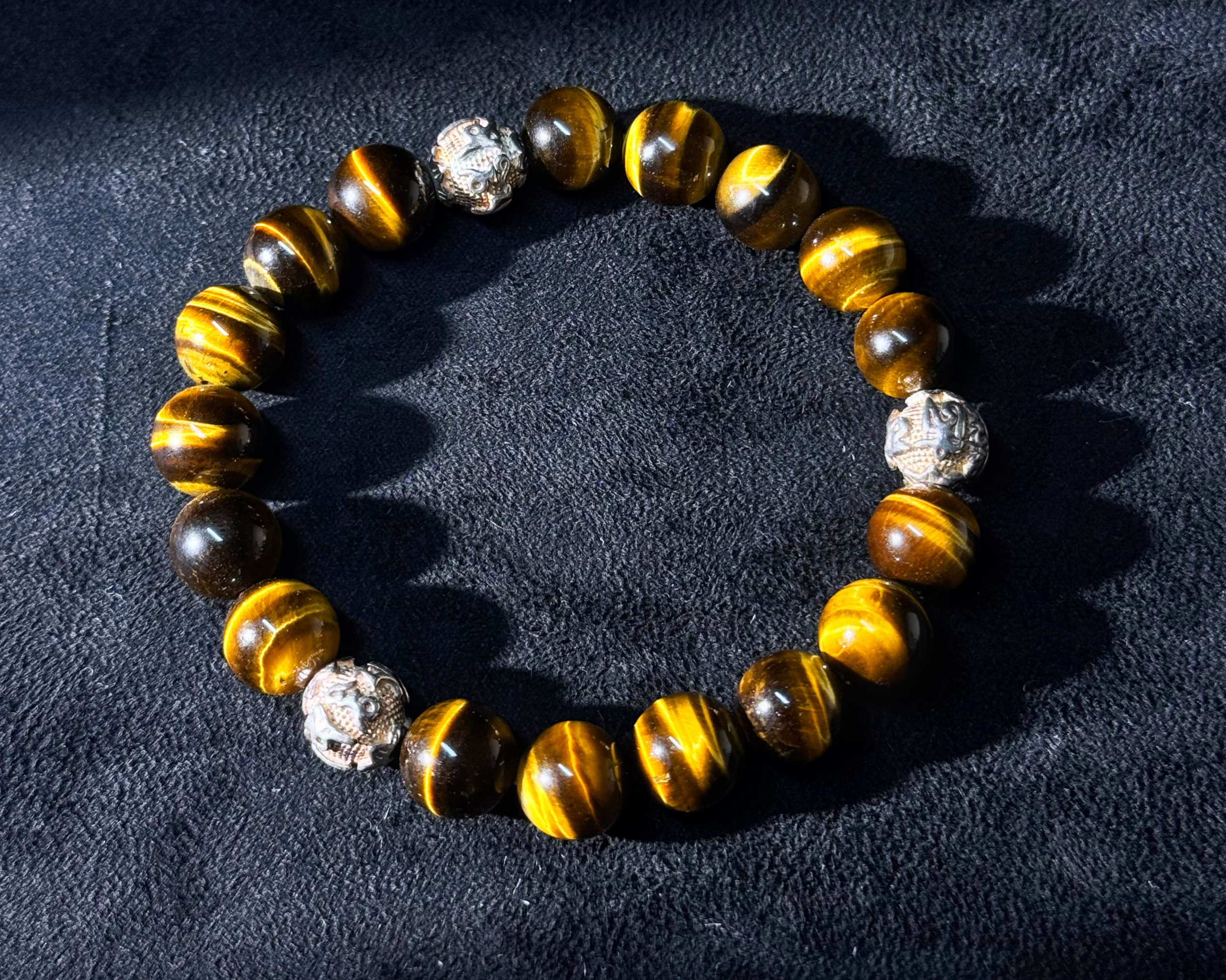 tiger+eye+silver+bead+bracelet.png