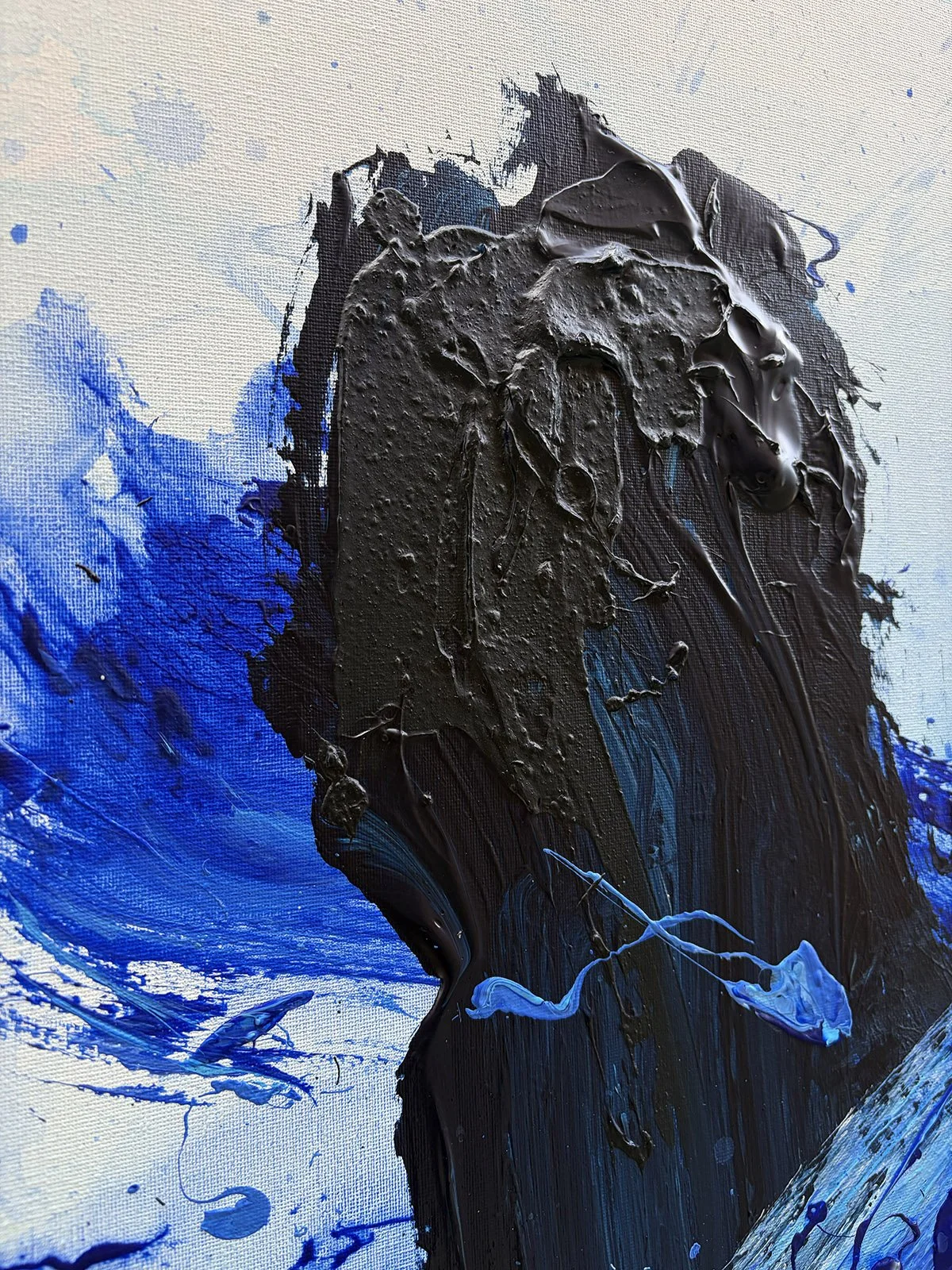 Three_Weights_Blue_Echo_1.jpg