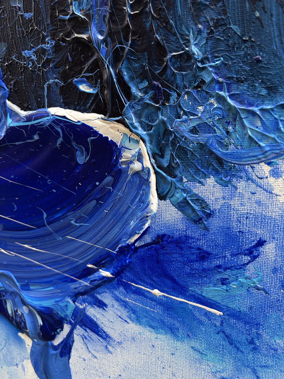 Three_Weights_Blue_Echo_2.jpg