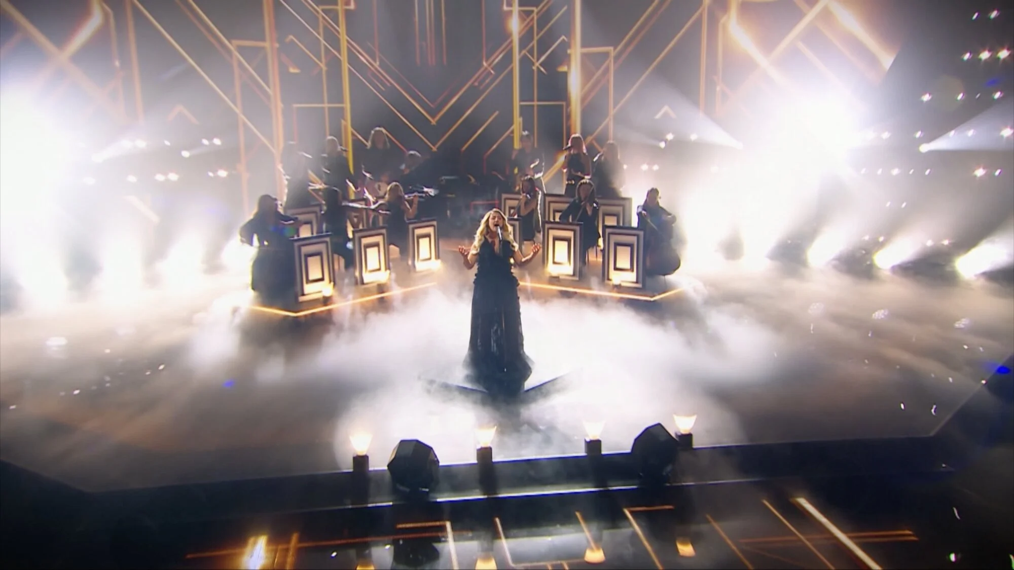 the-voice-australia-orchestra-gold-art-deco-stage.jpg
