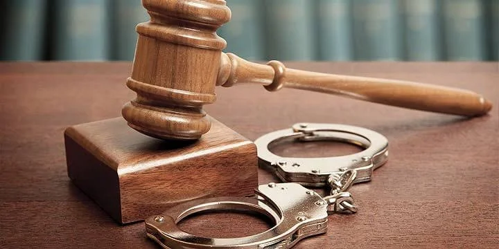 When Can a Court Chase a Business Owner’s Personal Bank Account?