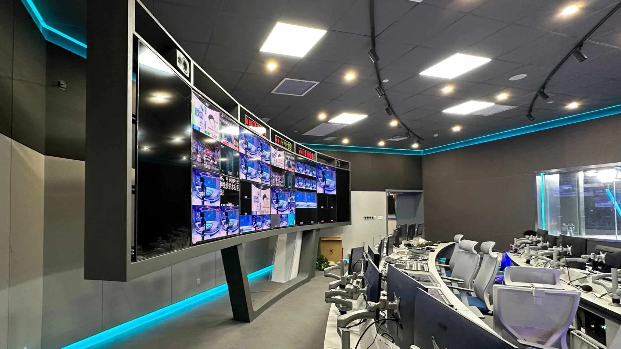 YZTV%2BPRODUCTION%2BCONTROL%2BROOM%2BCHINA%25281%2529.jpg