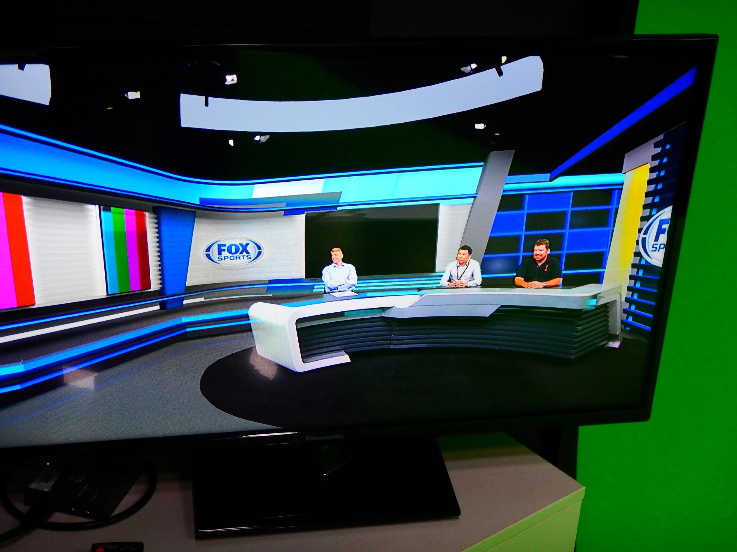 VIRTUAL CHROMAKEY GREEN SCREEN STUDIOS