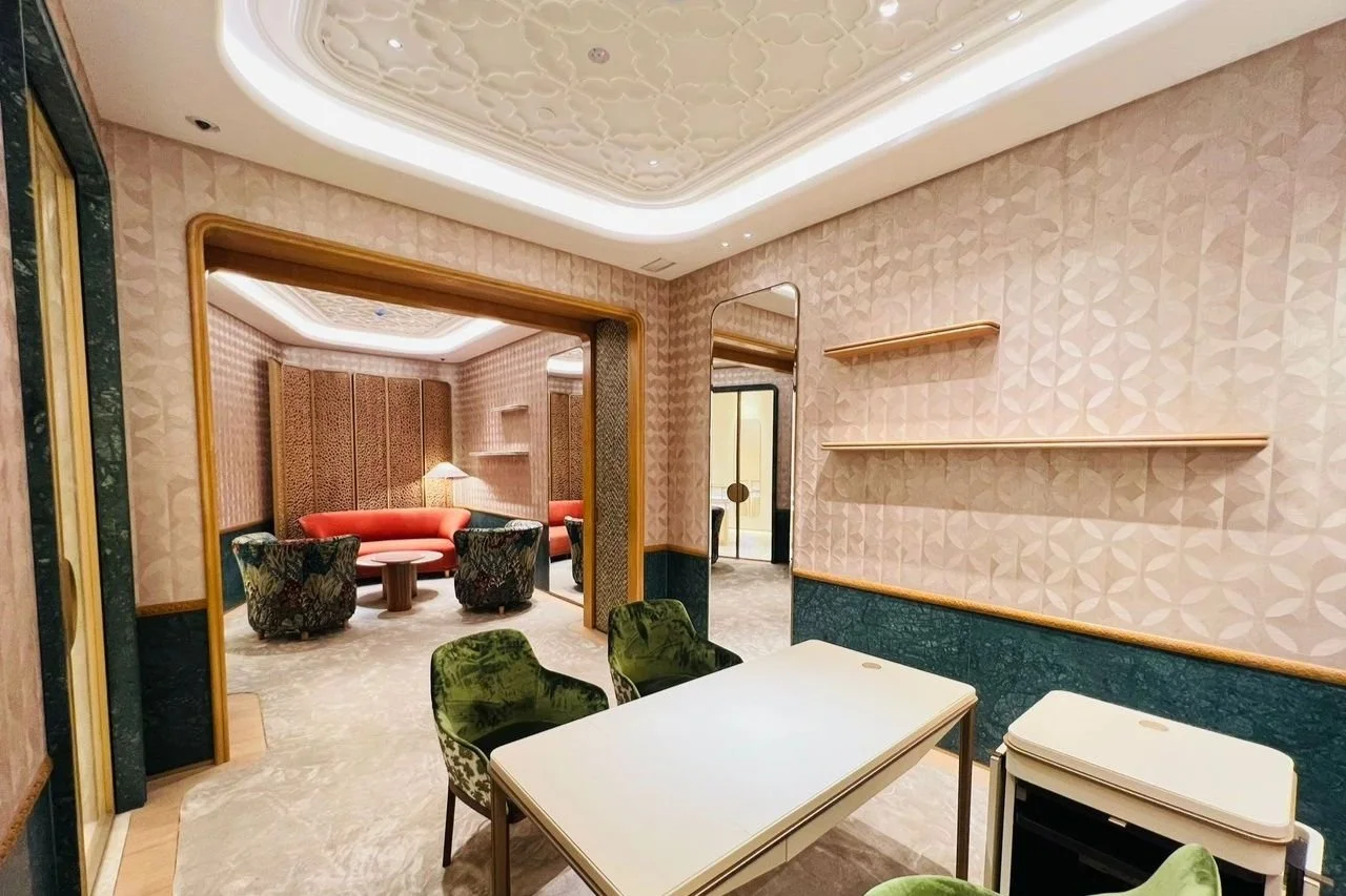 SONANCE Invisible Speaker in Cartier Store