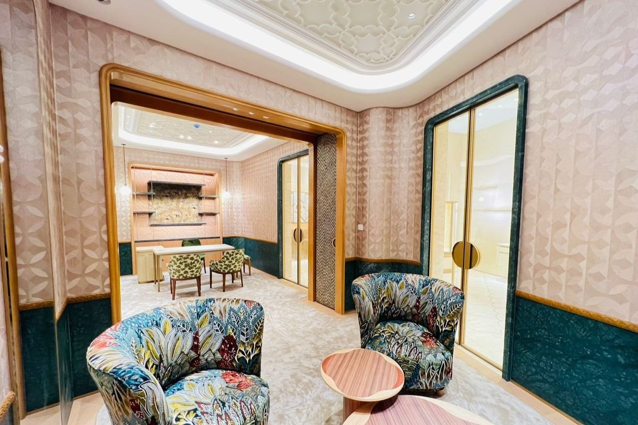 SONANCE Invisible Speaker in Cartier Store