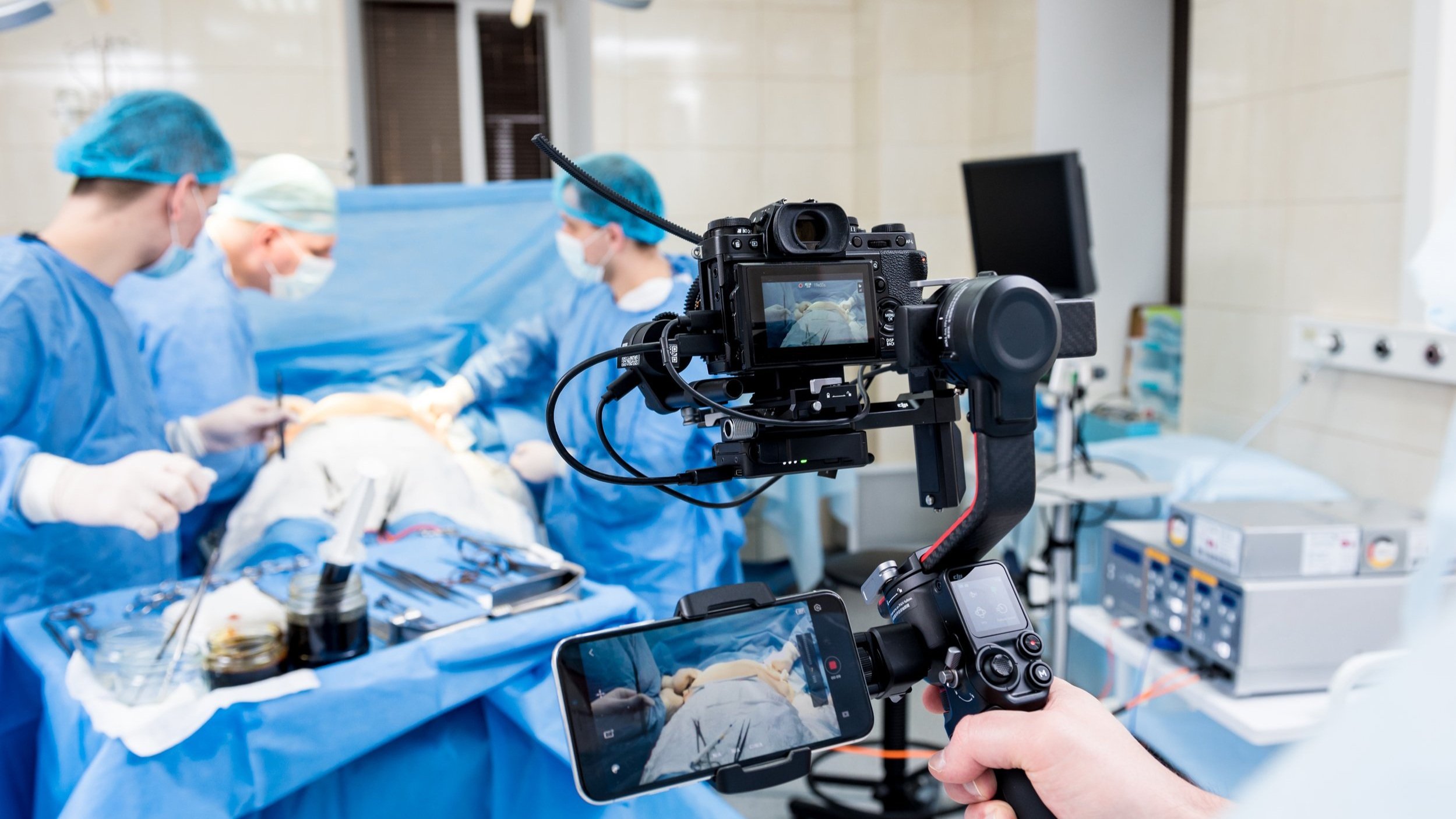 surgery+recording+camera+AdobeStock_429107930.jpg