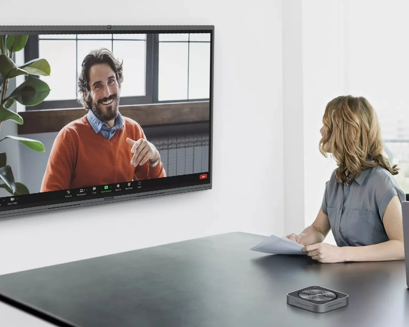 Maxhub v6 video conferencing
