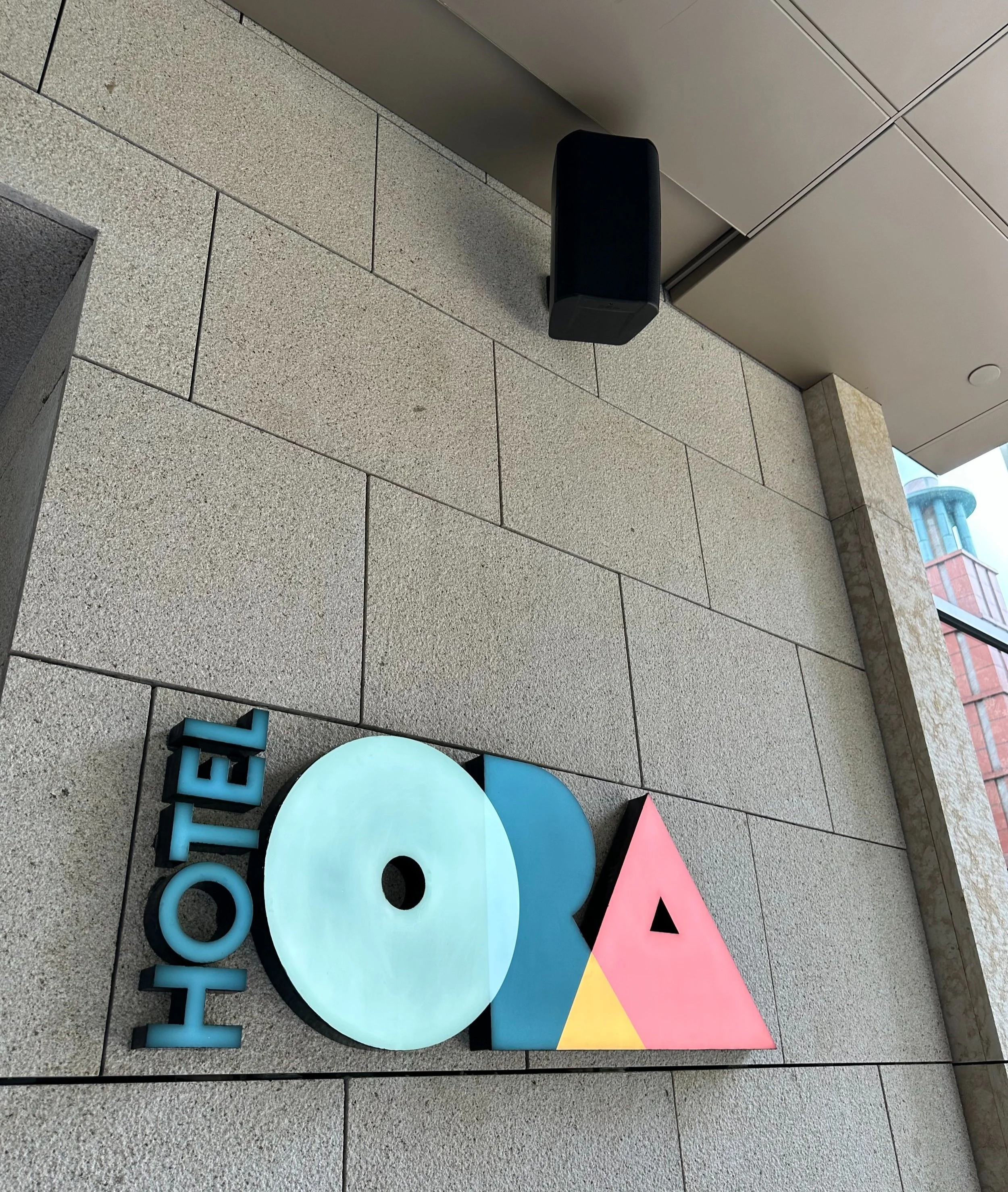 Ora+Hotel+Background+Music+System+-+Drop+off+area.jpg