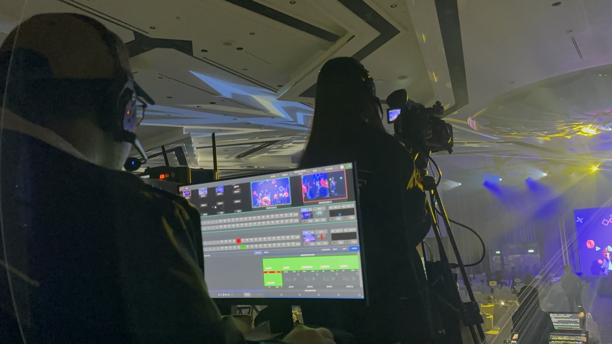 Singapore Poly students Operating NDI System.JPG