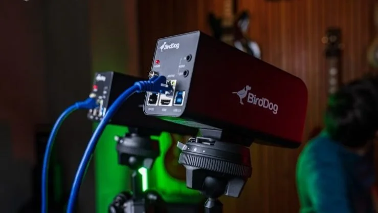 PF120-live-broadcasting-birddog camera