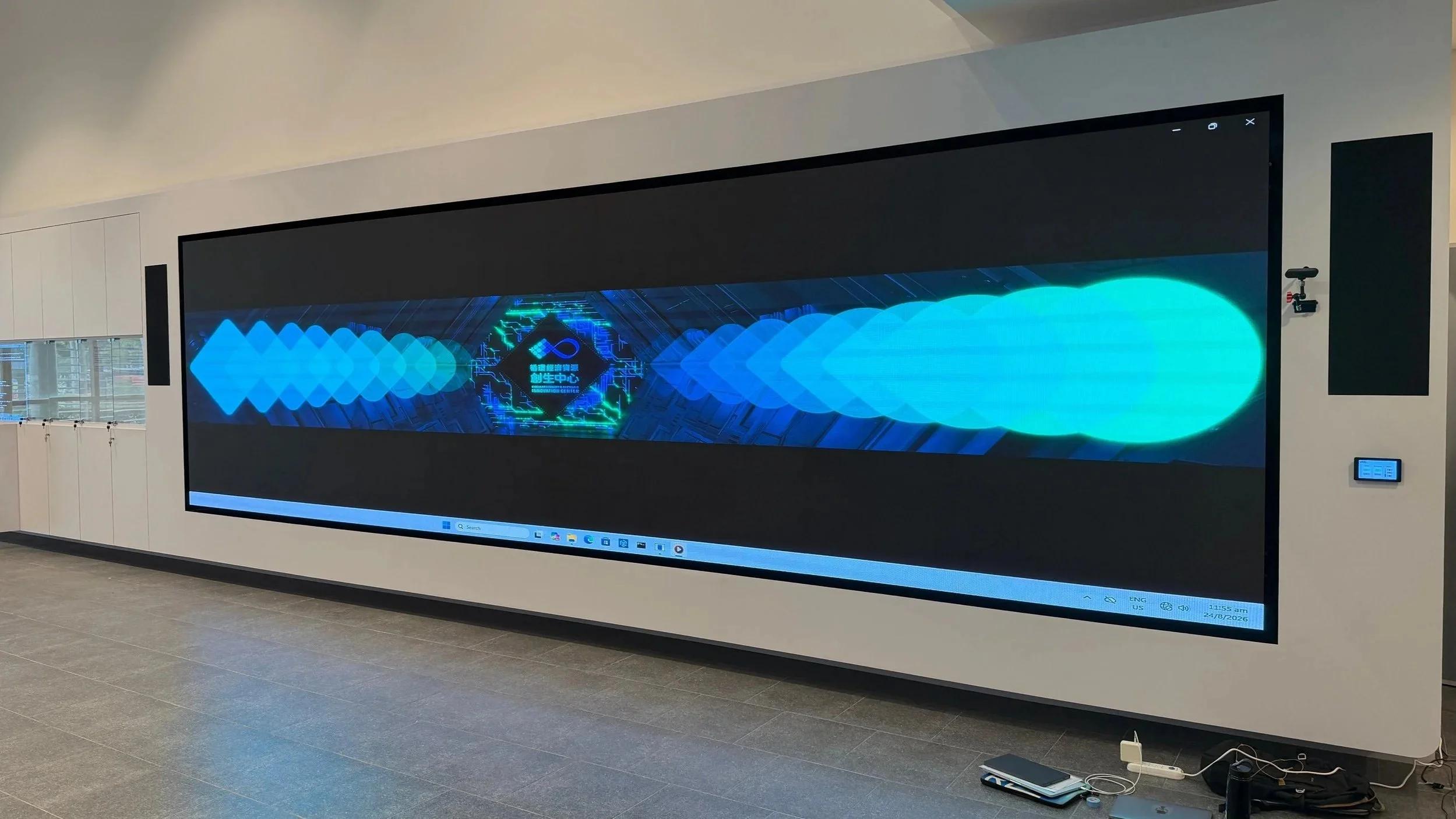 Front+view+LED+with+content.jpg