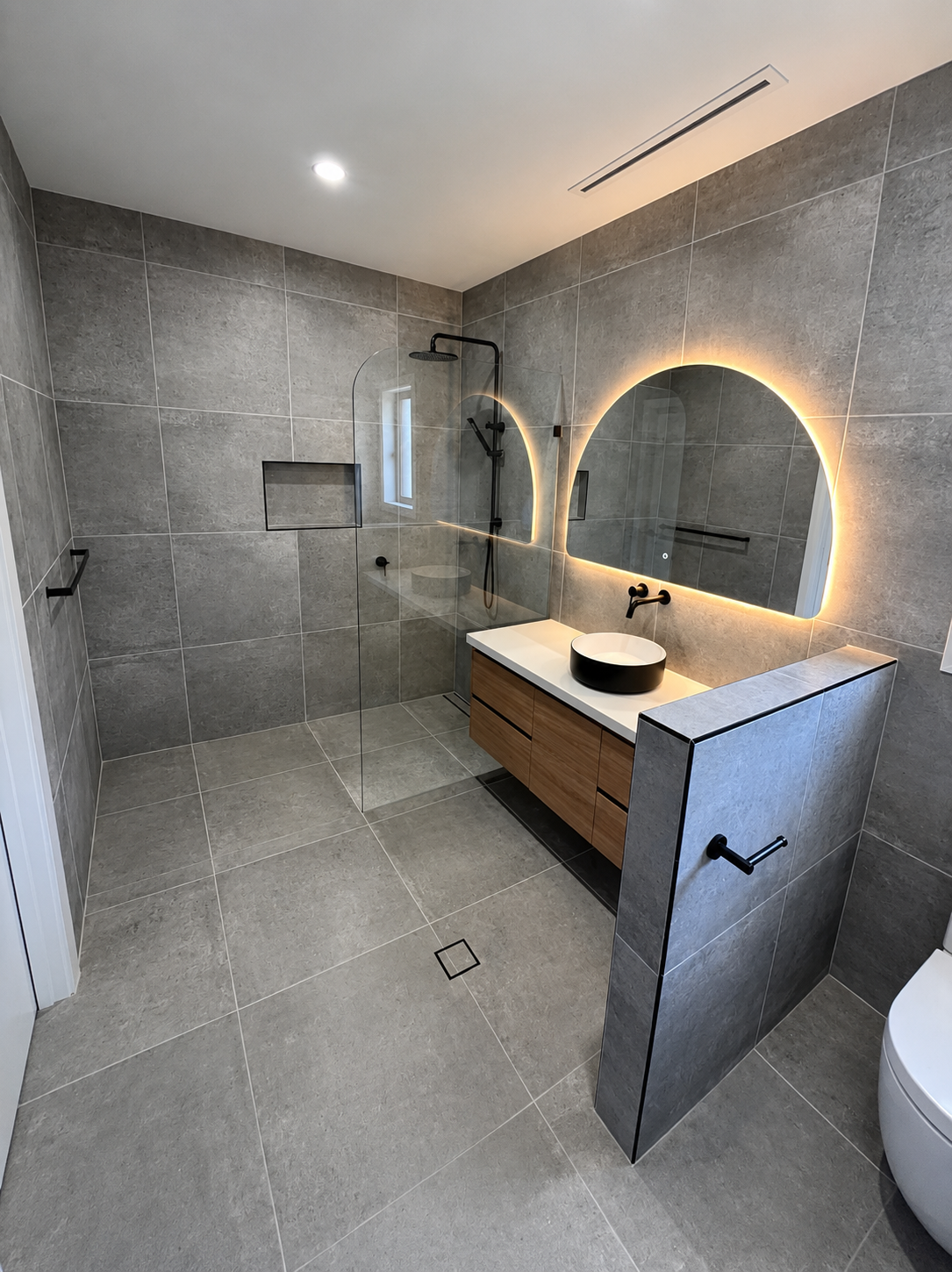 tumut ensuite.png