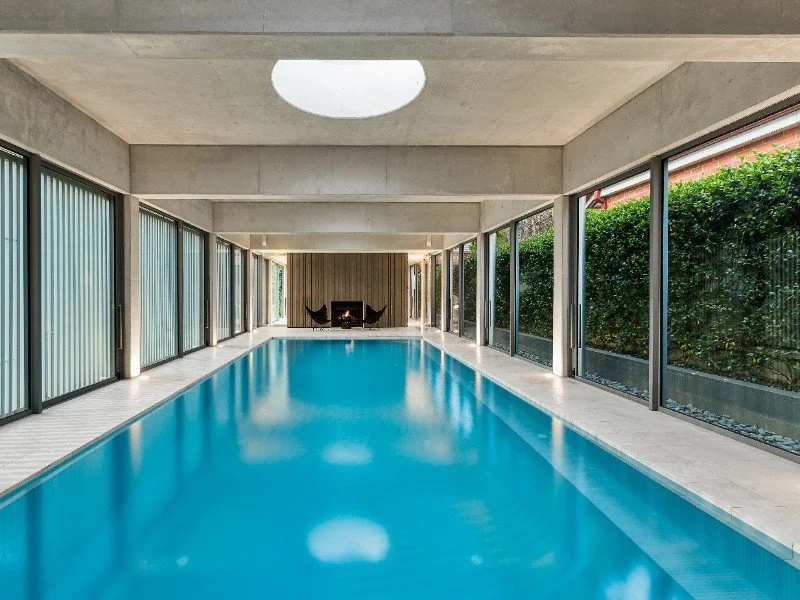 ¿Piscinas con temperatura y filtrado remoto?