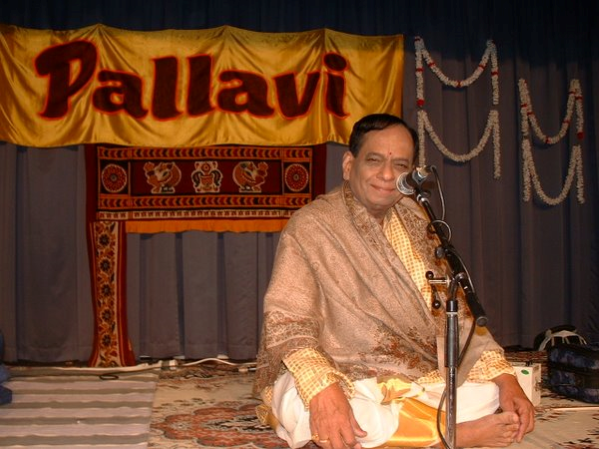 Dr M. Balamuralikrishna performing for Pallavi in 1998