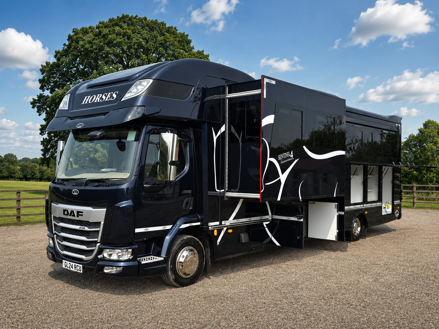 KM Horsebox Sentinel 12T