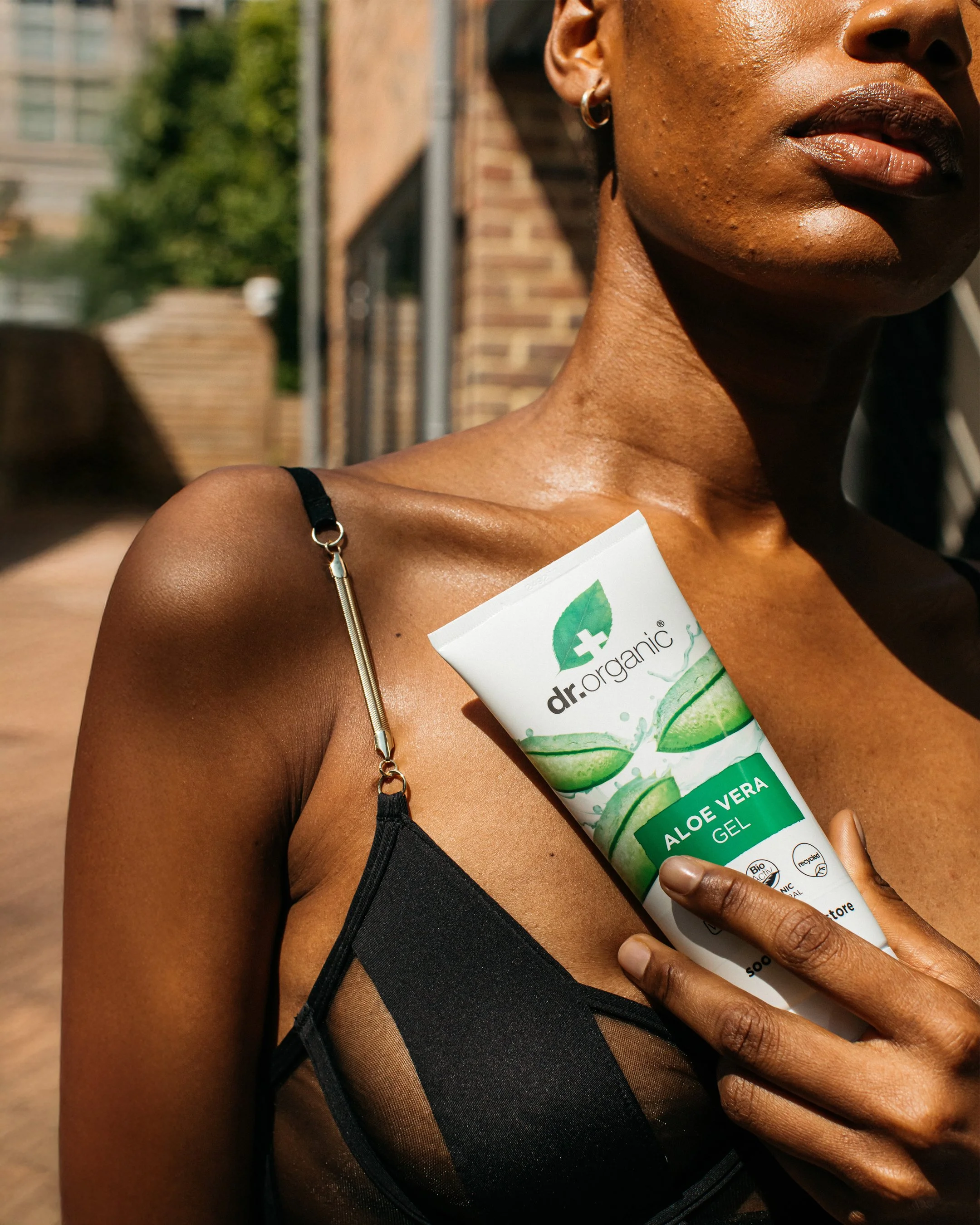 aloe gel with model.jpg