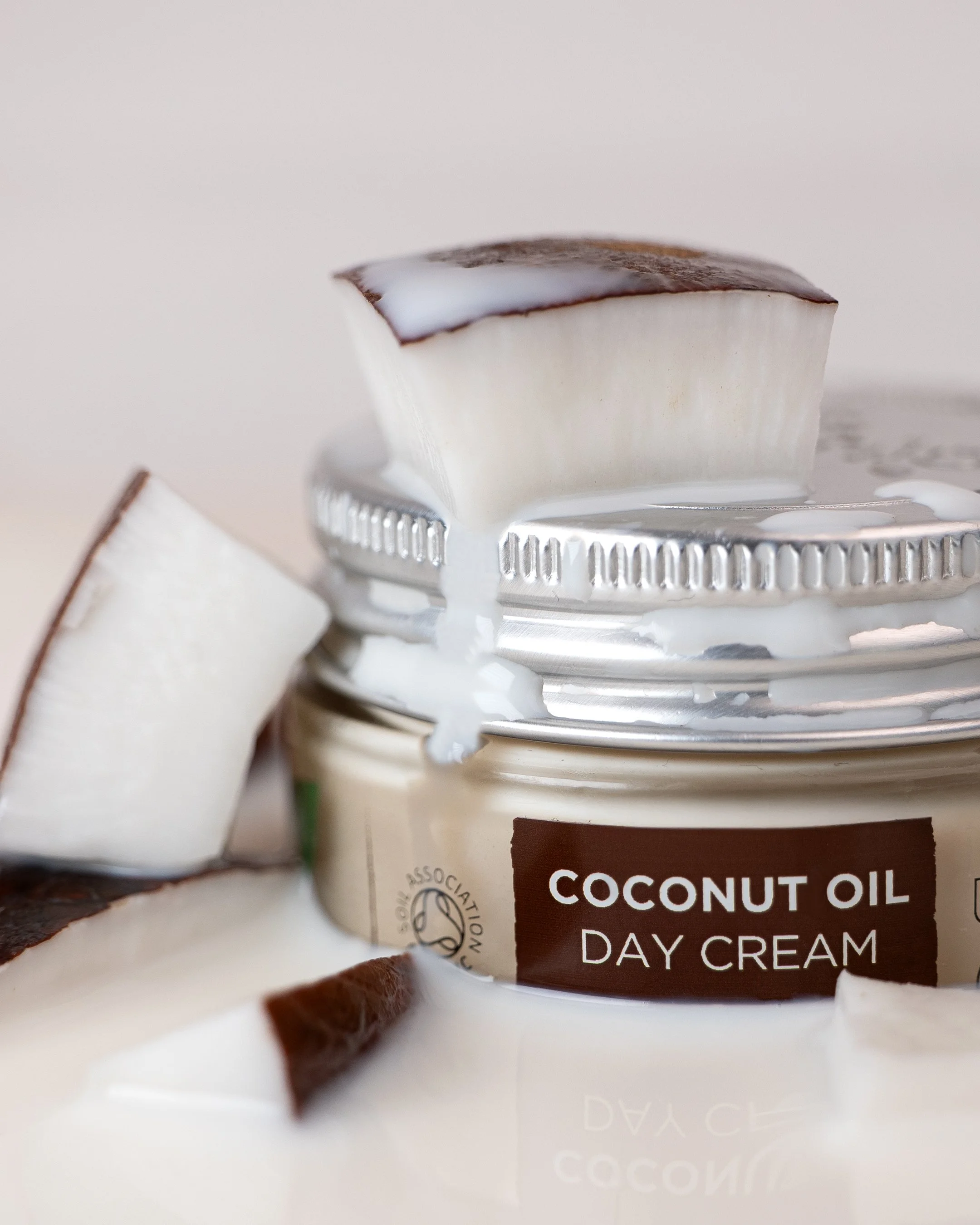coconut day cream droplet.jpg
