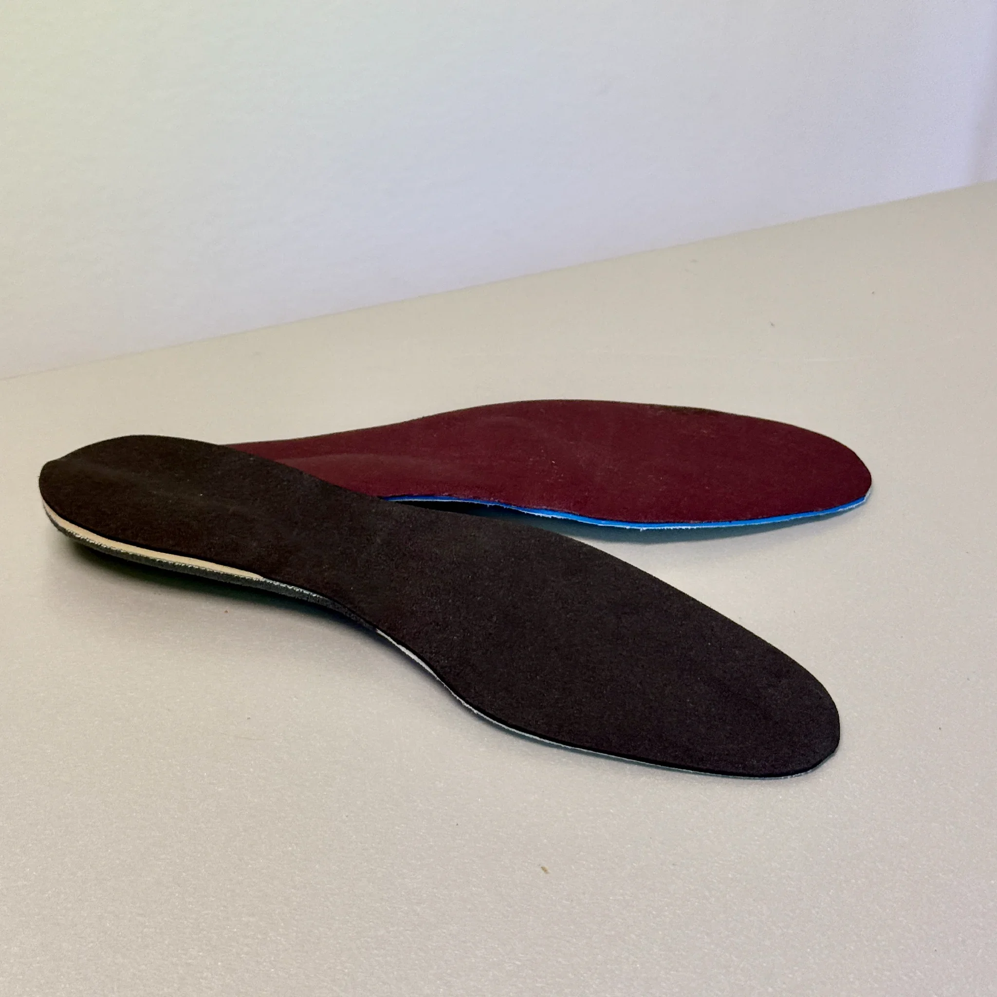 Une paire de semelels orthopédiques à Thorigny-sur-Marne près de Lagny-sur-Marne.