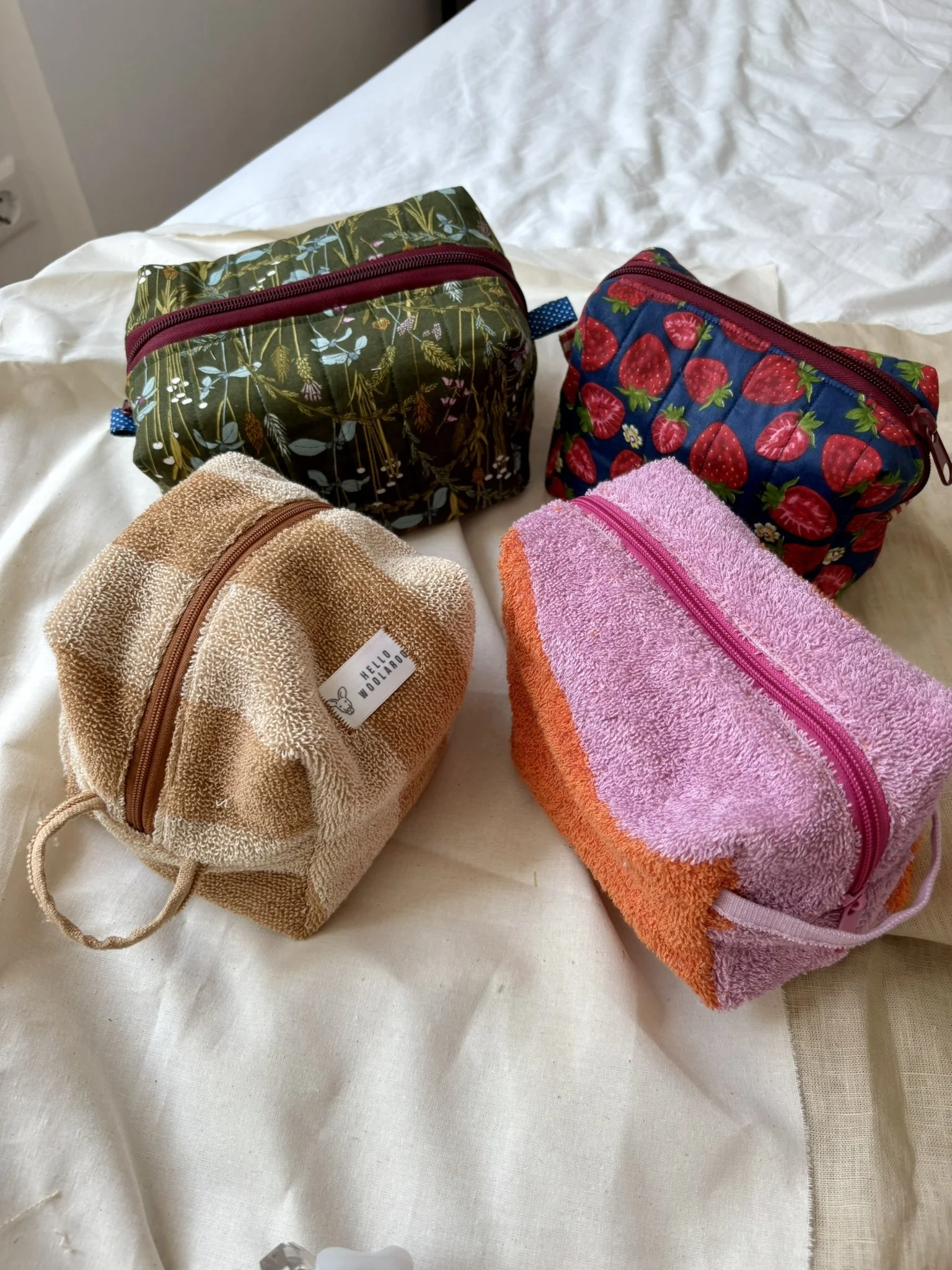 Woolaroo Pouch - Medium