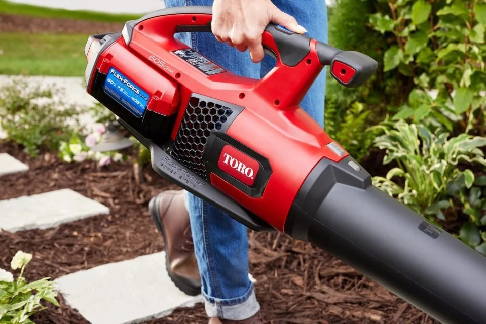 product-photography-lowes-toro-leafblower_6-959x640.jpg