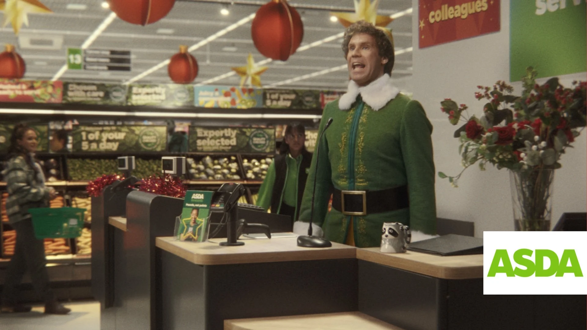 BUDDY THE ELF IN ASDA CHRISTMAS CAMPAIGN