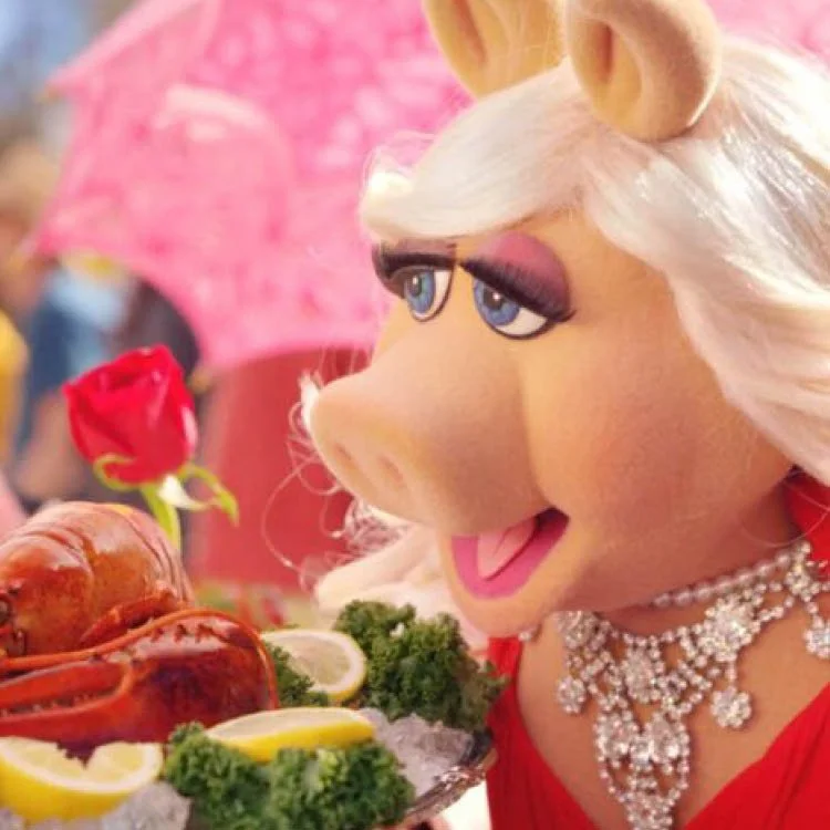 Kermit and Miss Piggy from The Muppets licensed for a Barclaycard advert
