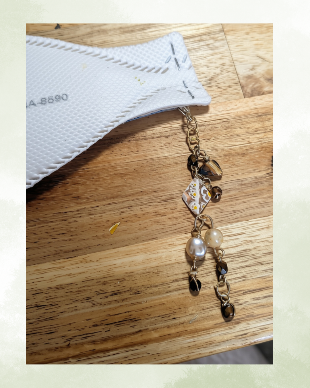Daisy Mask Charm
