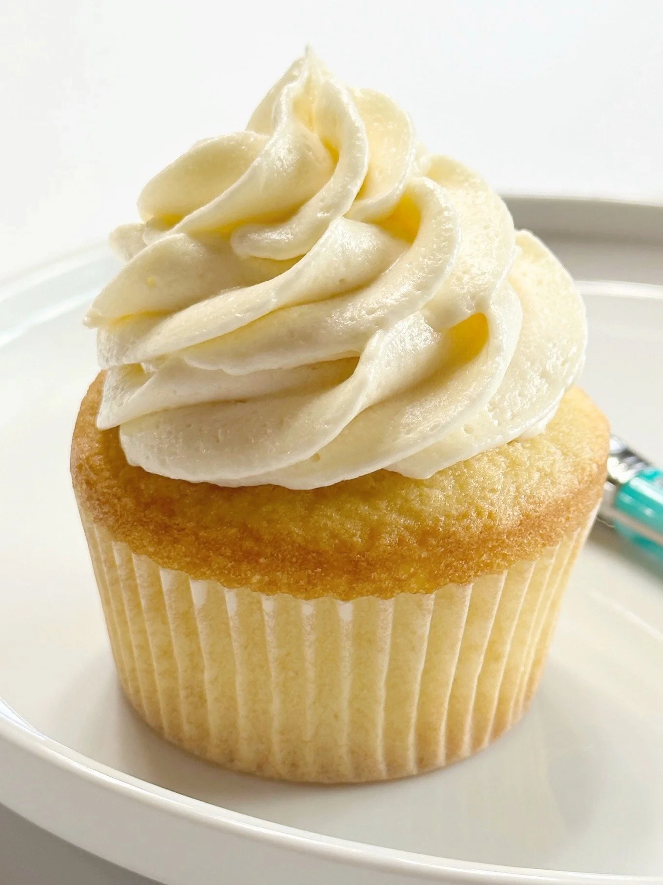 VanillaCupcakes-13-1.jpg