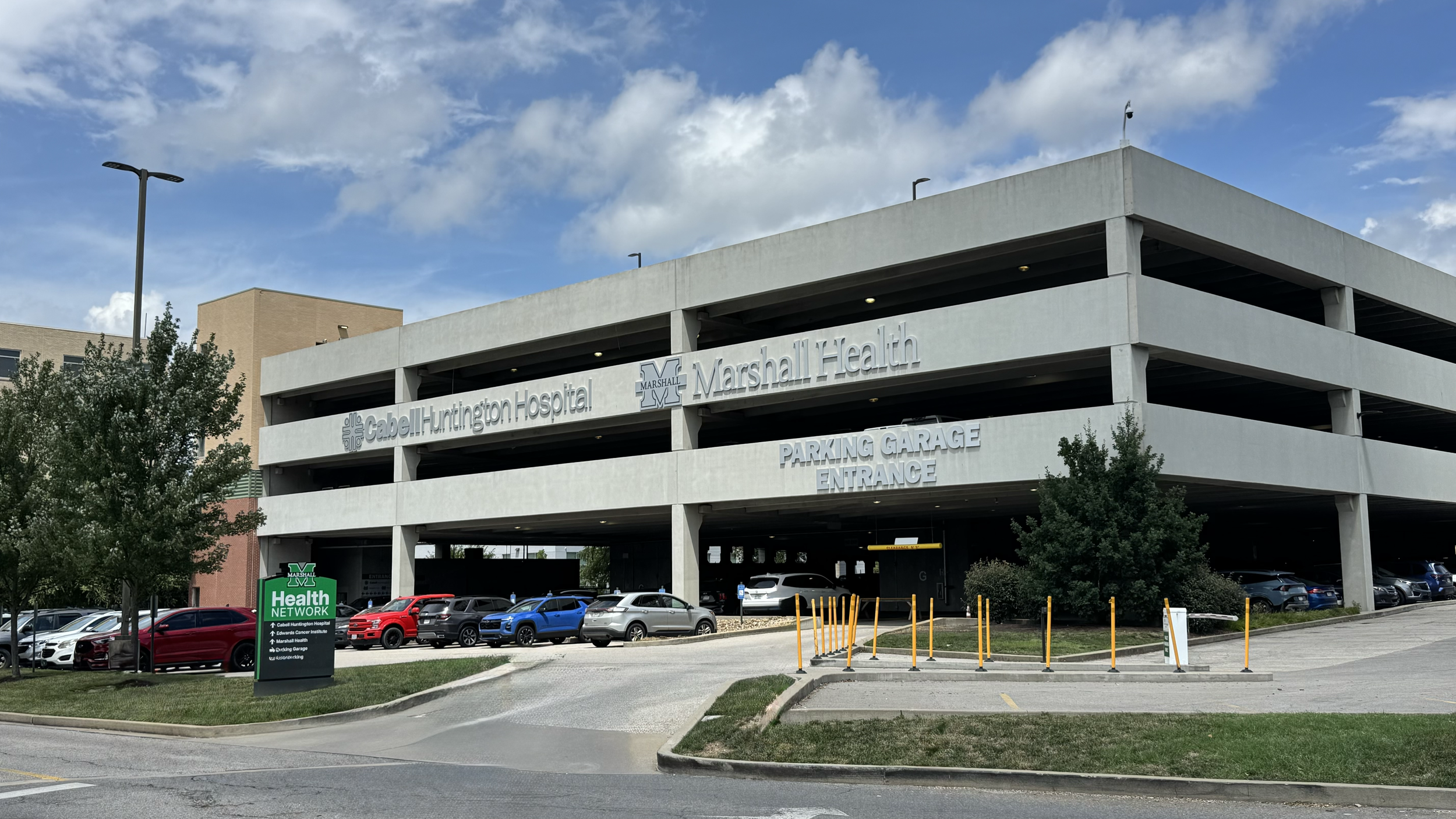 Cabell Huntington Hospital parking garage completed through MIRC’s coordinated design-build process in Huntington, West Virginia