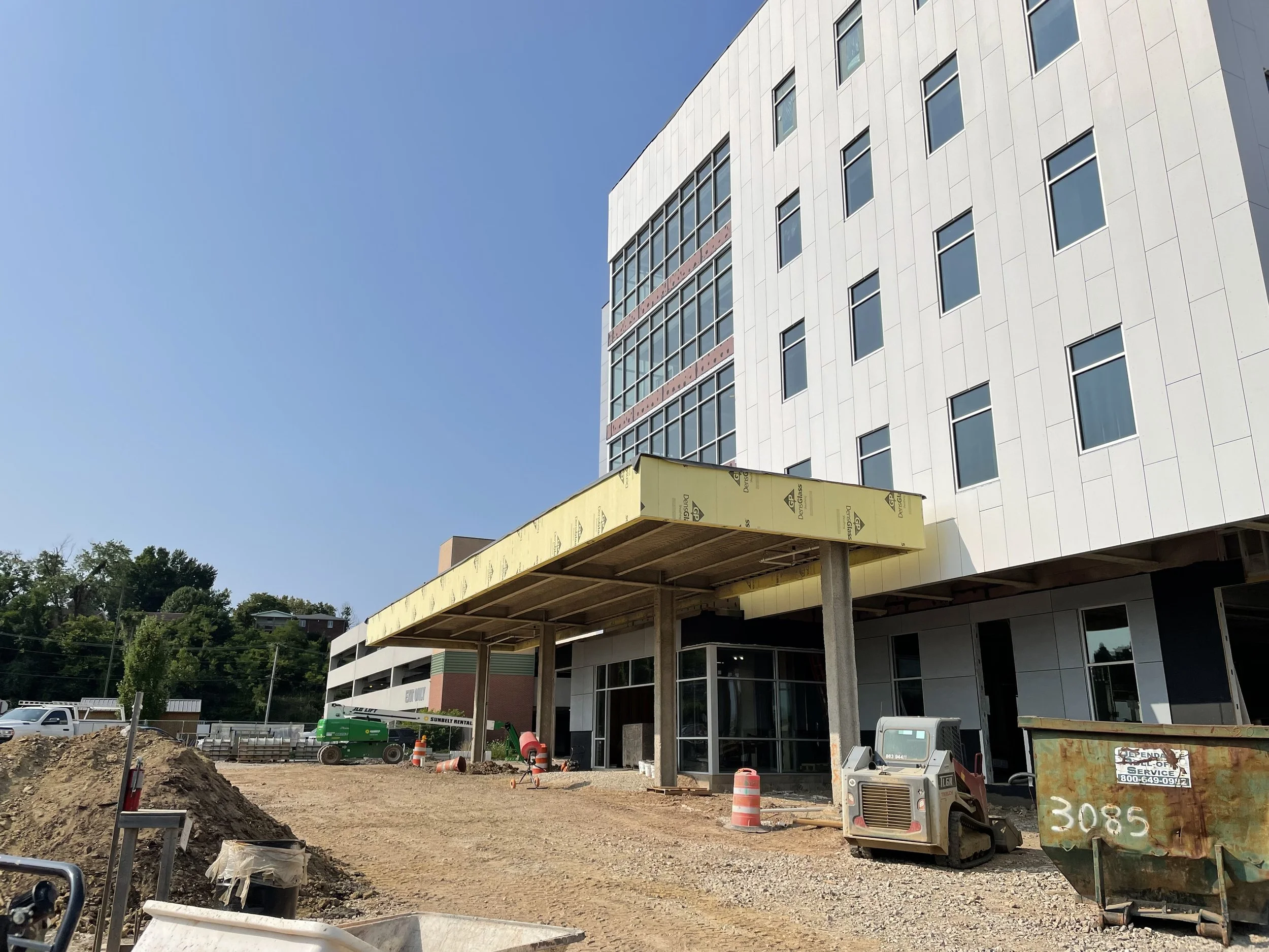 Design-build construction underway at the Robert and Lena Shell Medical Pavilion in Huntington, West Virginia.